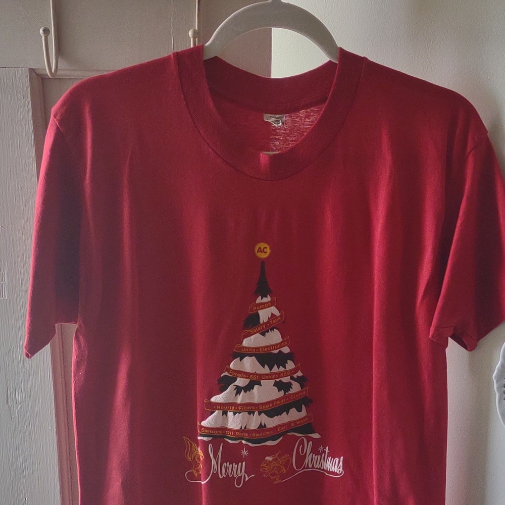 Vintage AC (GM) Red Holiday Tree Tee